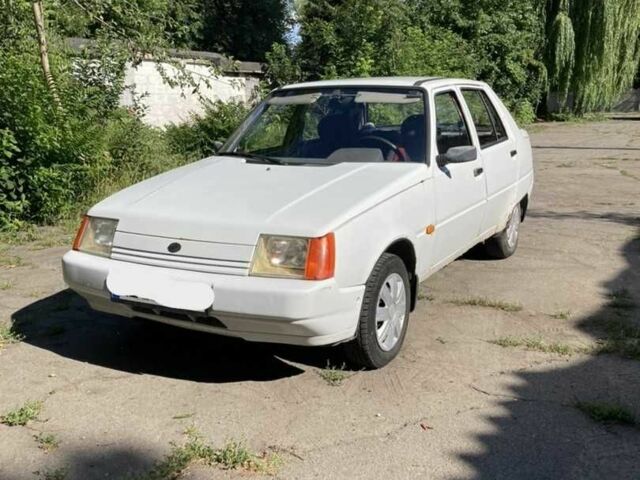 Белый Шкода Другая, объемом двигателя 0 л и пробегом 122 тыс. км за 1350 $, фото 1 на Automoto.ua