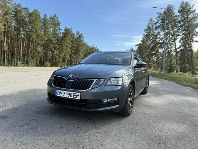 Серый Шкода Другая, объемом двигателя 1.6 л и пробегом 136 тыс. км за 15900 $, фото 1 на Automoto.ua