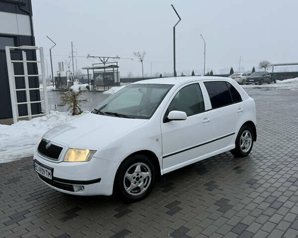 Білий Шкода Фабія, об'ємом двигуна 1.4 л та пробігом 326 тис. км за 2800 $, фото 1 на Automoto.ua