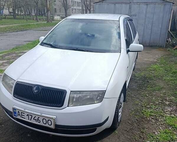 Белый Шкода Фабия, объемом двигателя 1.4 л и пробегом 370 тыс. км за 3500 $, фото 1 на Automoto.ua