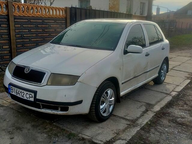 Білий Шкода Фабія, об'ємом двигуна 1.4 л та пробігом 0 тис. км за 2500 $, фото 1 на Automoto.ua