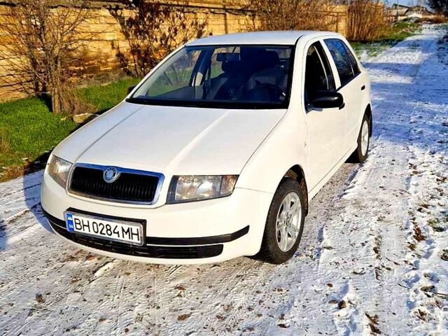 Білий Шкода Фабія, об'ємом двигуна 1.2 л та пробігом 204 тис. км за 3500 $, фото 1 на Automoto.ua