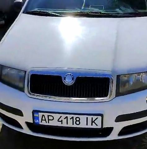 Белый Шкода Фабия, объемом двигателя 1.2 л и пробегом 0 тыс. км за 3700 $, фото 1 на Automoto.ua