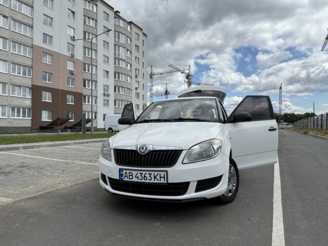 Білий Шкода Фабія, об'ємом двигуна 1.2 л та пробігом 230 тис. км за 4800 $, фото 1 на Automoto.ua