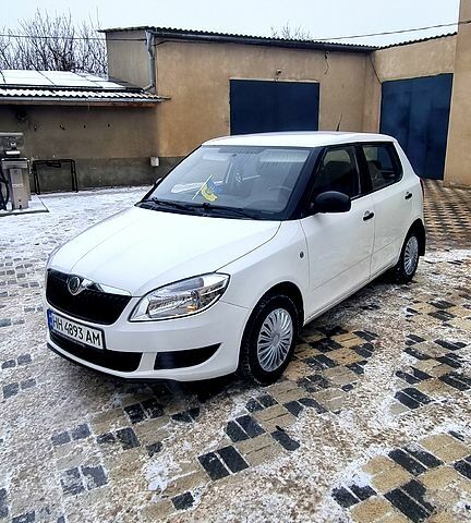 Білий Шкода Фабія, об'ємом двигуна 1.2 л та пробігом 29000 тис. км за 4600 $, фото 1 на Automoto.ua