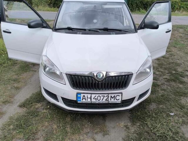 Білий Шкода Фабія, об'ємом двигуна 1 л та пробігом 155 тис. км за 5900 $, фото 1 на Automoto.ua