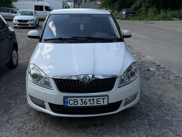 Білий Шкода Фабія, об'ємом двигуна 1.6 л та пробігом 200 тис. км за 4600 $, фото 1 на Automoto.ua