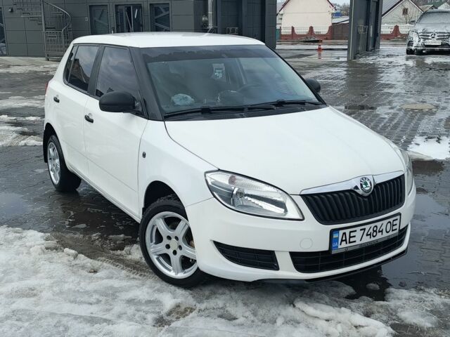 Білий Шкода Фабія, об'ємом двигуна 1.2 л та пробігом 230 тис. км за 5200 $, фото 1 на Automoto.ua