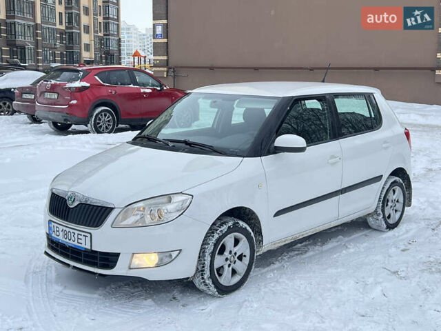 Білий Шкода Фабія, об'ємом двигуна 1.2 л та пробігом 286 тис. км за 4550 $, фото 1 на Automoto.ua