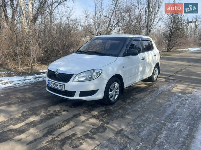 Білий Шкода Фабія, об'ємом двигуна 1.2 л та пробігом 230 тис. км за 4999 $, фото 1 на Automoto.ua