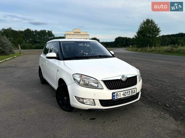 Білий Шкода Фабія, об'ємом двигуна 1.39 л та пробігом 202 тис. км за 5500 $, фото 1 на Automoto.ua