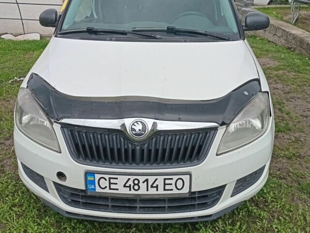 Білий Шкода Фабія, об'ємом двигуна 1.6 л та пробігом 218 тис. км за 3300 $, фото 1 на Automoto.ua