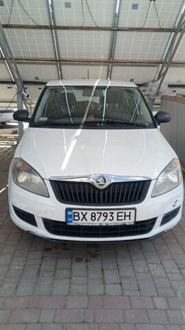 Білий Шкода Фабія, об'ємом двигуна 1.2 л та пробігом 319 тис. км за 4500 $, фото 1 на Automoto.ua
