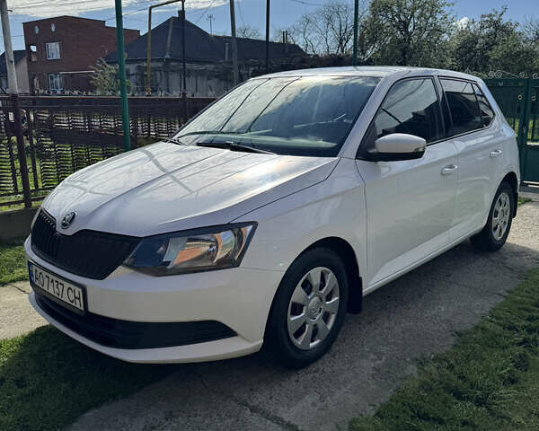 Білий Шкода Фабія, об'ємом двигуна 1 л та пробігом 130 тис. км за 6999 $, фото 1 на Automoto.ua