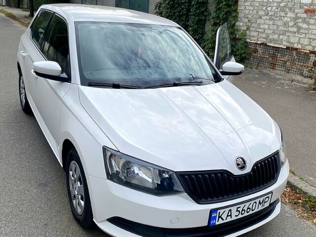 Білий Шкода Фабія, об'ємом двигуна 1.2 л та пробігом 220 тис. км за 7000 $, фото 1 на Automoto.ua