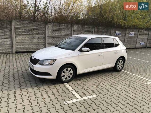 Білий Шкода Фабія, об'ємом двигуна 1.2 л та пробігом 114 тис. км за 7800 $, фото 1 на Automoto.ua