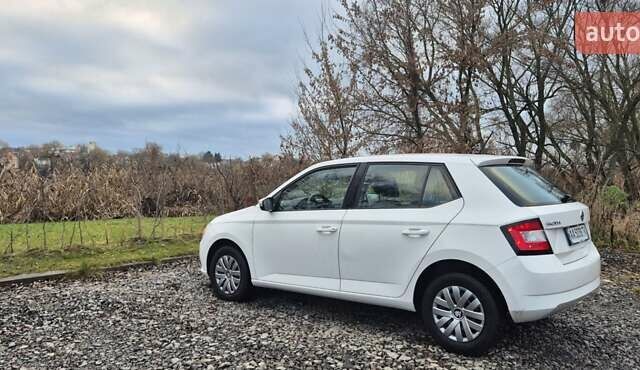 Білий Шкода Фабія, об'ємом двигуна 1 л та пробігом 140 тис. км за 6900 $, фото 1 на Automoto.ua