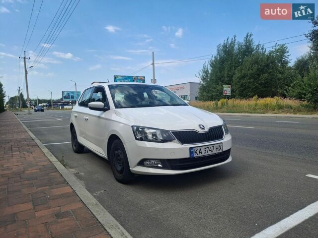 Белый Шкода Фабия, объемом двигателя 1 л и пробегом 118 тыс. км за 7000 $, фото 1 на Automoto.ua