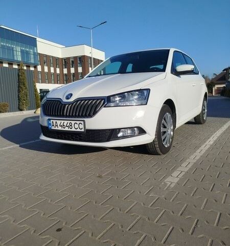 Білий Шкода Фабія, об'ємом двигуна 1 л та пробігом 142 тис. км за 8100 $, фото 1 на Automoto.ua