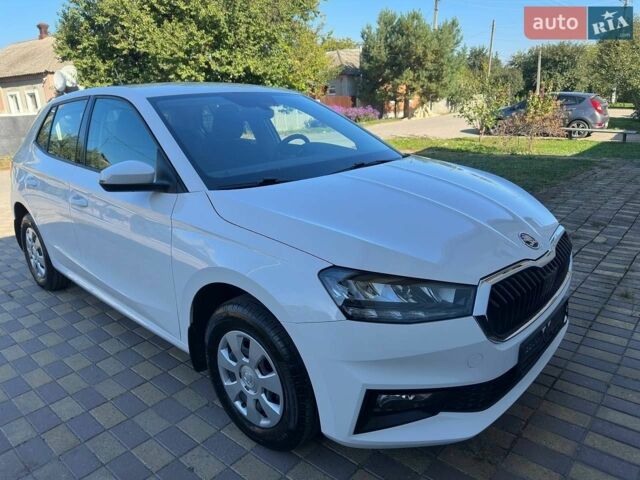 Білий Шкода Фабія, об'ємом двигуна 1 л та пробігом 3 тис. км за 16700 $, фото 1 на Automoto.ua