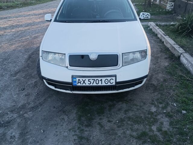 Белый Шкода Фабия, объемом двигателя 1.9 л и пробегом 116 тыс. км за 3200 $, фото 1 на Automoto.ua