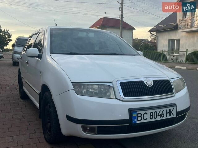 Білий Шкода Фабія, об'ємом двигуна 1.39 л та пробігом 308 тис. км за 2300 $, фото 1 на Automoto.ua
