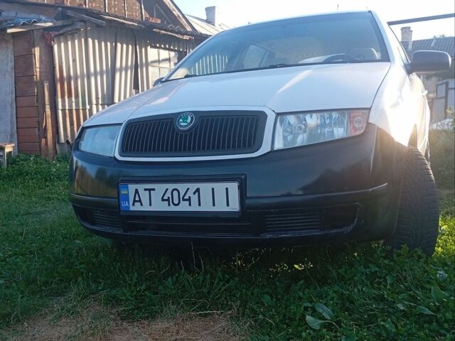 Білий Шкода Фабія, об'ємом двигуна 1.4 л та пробігом 183 тис. км за 2600 $, фото 1 на Automoto.ua