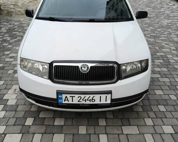 Белый Шкода Фабия, объемом двигателя 1.2 л и пробегом 271 тыс. км за 3450 $, фото 1 на Automoto.ua