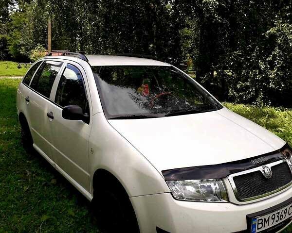 Білий Шкода Фабія, об'ємом двигуна 1.2 л та пробігом 266 тис. км за 4000 $, фото 1 на Automoto.ua