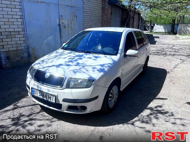 Білий Шкода Фабія, об'ємом двигуна 1.2 л та пробігом 330 тис. км за 2500 $, фото 1 на Automoto.ua