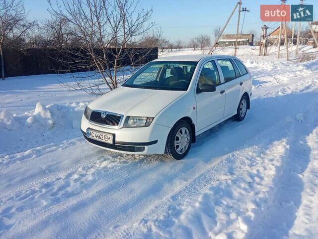 Білий Шкода Фабія, об'ємом двигуна 1.2 л та пробігом 260 тис. км за 3200 $, фото 1 на Automoto.ua