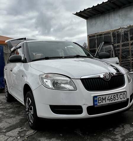 Білий Шкода Фабія, об'ємом двигуна 1.2 л та пробігом 256 тис. км за 4500 $, фото 1 на Automoto.ua
