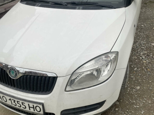 Білий Шкода Фабія, об'ємом двигуна 1.2 л та пробігом 249 тис. км за 5200 $, фото 1 на Automoto.ua