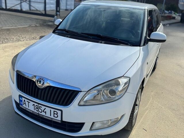 Білий Шкода Фабія, об'ємом двигуна 1.6 л та пробігом 258 тис. км за 5500 $, фото 1 на Automoto.ua