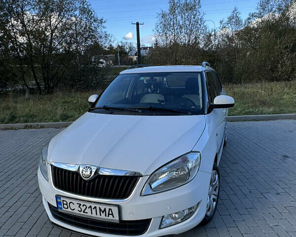 Білий Шкода Фабія, об'ємом двигуна 1.2 л та пробігом 230 тис. км за 7200 $, фото 1 на Automoto.ua
