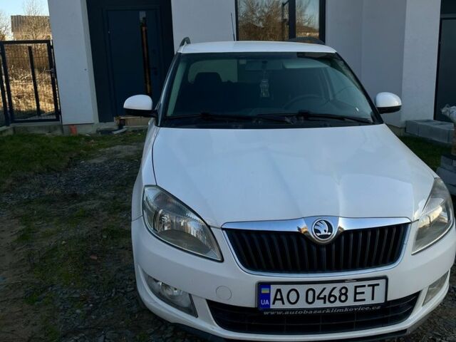 Білий Шкода Фабія, об'ємом двигуна 1.6 л та пробігом 265 тис. км за 5500 $, фото 1 на Automoto.ua
