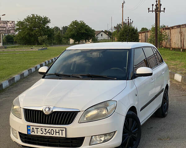 Шкода Фабія 2010 у Івано-Франківську на Automoto.ua Білий Шкода Фабія, об'ємом двигуна 1.6 л та пробігом 350 тис. км за 5500 $, фото 1 на Automoto.ua