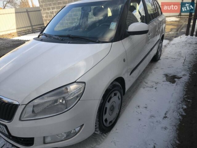 Білий Шкода Фабія, об'ємом двигуна 1.6 л та пробігом 275 тис. км за 5000 $, фото 1 на Automoto.ua