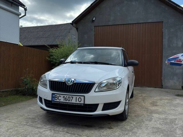 Білий Шкода Фабія, об'ємом двигуна 1.2 л та пробігом 178 тис. км за 4000 $, фото 1 на Automoto.ua