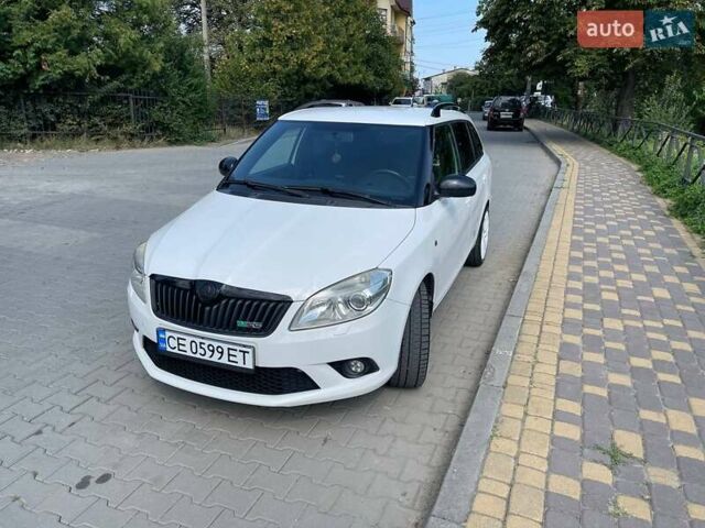 Білий Шкода Фабія, об'ємом двигуна 1.4 л та пробігом 210 тис. км за 7500 $, фото 1 на Automoto.ua