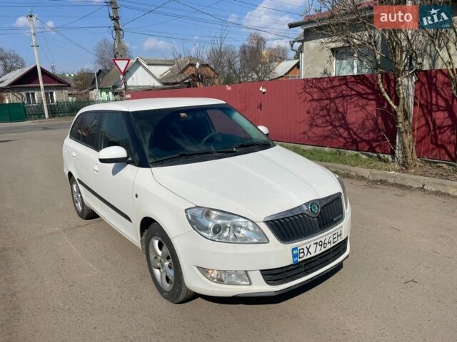 Білий Шкода Фабія, об'ємом двигуна 1.2 л та пробігом 215 тис. км за 5700 $, фото 1 на Automoto.ua