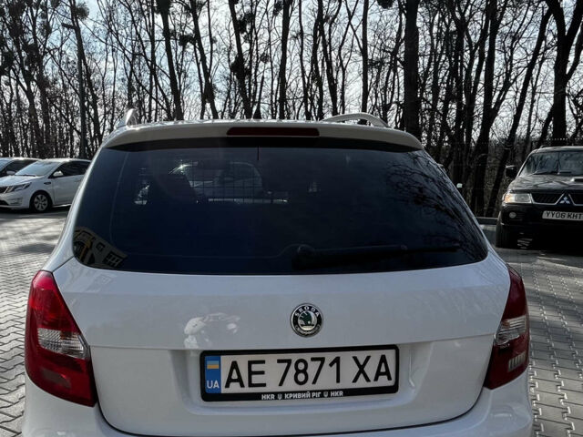 Білий Шкода Фабія, об'ємом двигуна 1.2 л та пробігом 260 тис. км за 6500 $, фото 1 на Automoto.ua