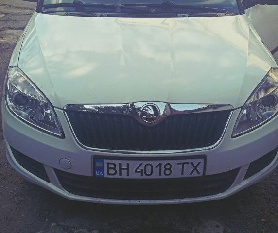 Білий Шкода Фабія, об'ємом двигуна 1.2 л та пробігом 140 тис. км за 5514 $, фото 1 на Automoto.ua