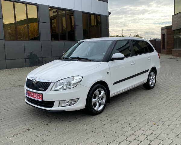 Білий Шкода Фабія, об'ємом двигуна 1.2 л та пробігом 181 тис. км за 6200 $, фото 1 на Automoto.ua