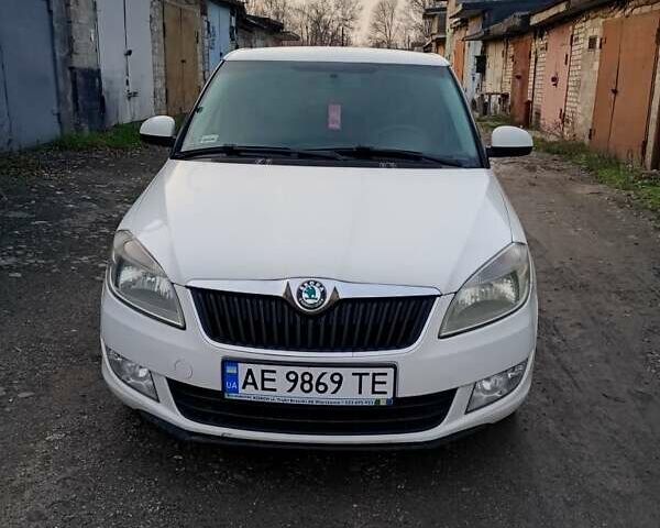 Білий Шкода Фабія, об'ємом двигуна 1.2 л та пробігом 280 тис. км за 5000 $, фото 1 на Automoto.ua