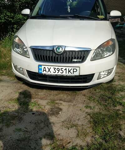 Шкода Фабія 2012 у Змиеве на Automoto.ua Білий Шкода Фабія, об'ємом двигуна 1.21 л та пробігом 160 тис. км за 6500 $, фото 1 на Automoto.ua