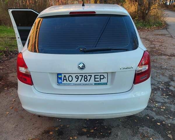Білий Шкода Фабія, об'ємом двигуна 1.6 л та пробігом 259 тис. км за 6300 $, фото 1 на Automoto.ua