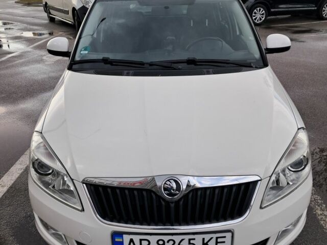 Білий Шкода Фабія, об'ємом двигуна 1 л та пробігом 150 тис. км за 8541 $, фото 1 на Automoto.ua