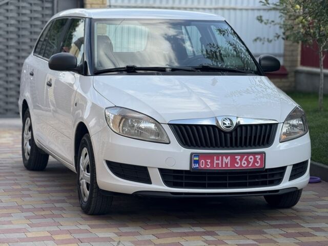 Білий Шкода Фабія, об'ємом двигуна 1.4 л та пробігом 219 тис. км за 6550 $, фото 1 на Automoto.ua