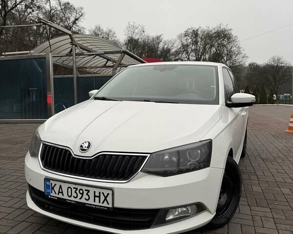Білий Шкода Фабія, об'ємом двигуна 1.4 л та пробігом 276 тис. км за 6999 $, фото 1 на Automoto.ua